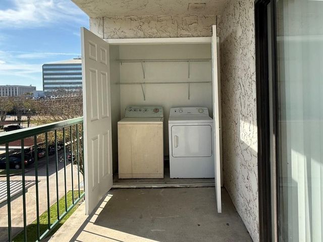 2816 S Bartell Drive 34, Houston, TX 77054