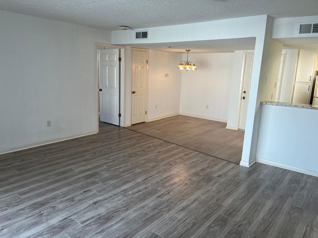 2816 S Bartell Drive 34, Houston, TX 77054
