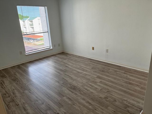 2816 S Bartell Drive 34, Houston, TX 77054