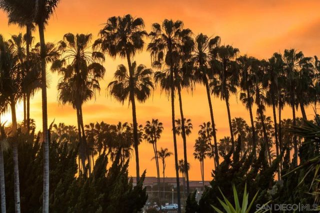 8001 Calle De La Plata, La Jolla, CA 92037