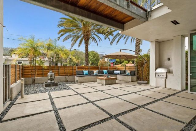 8001 Calle De La Plata, La Jolla, CA 92037