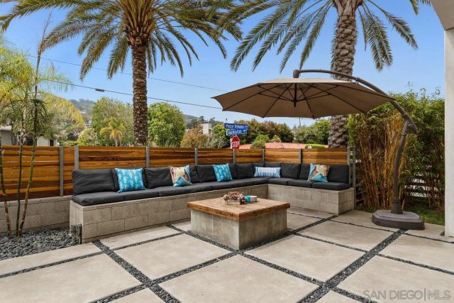 8001 Calle De La Plata, La Jolla, CA 92037