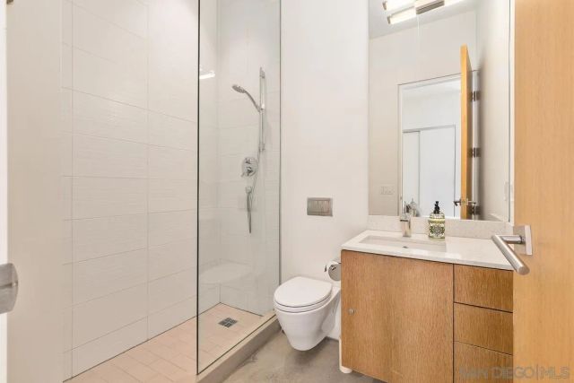 8001 Calle De La Plata, La Jolla, CA 92037