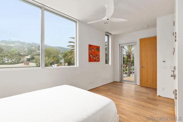 8001 Calle De La Plata, La Jolla, CA 92037