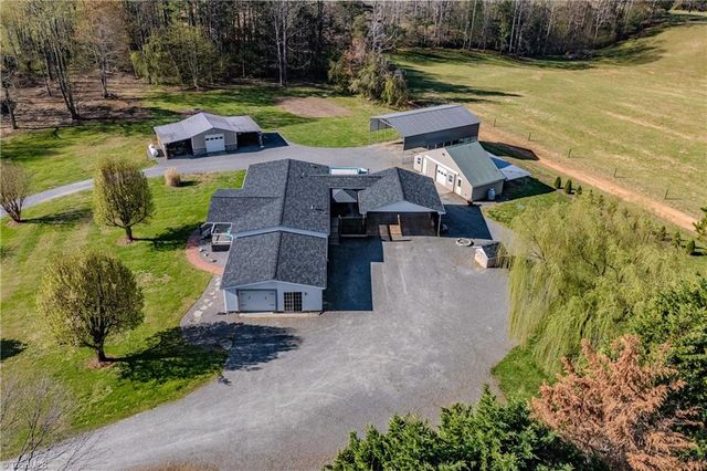 199 Walking Horse Trail, Mount Airy, NC 27030