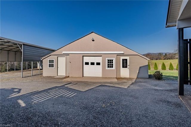 199 Walking Horse Trail, Mount Airy, NC 27030