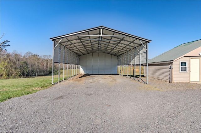 199 Walking Horse Trail, Mount Airy, NC 27030