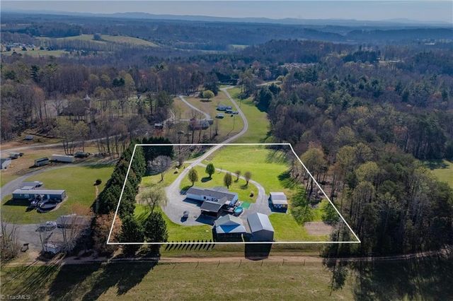 199 Walking Horse Trail, Mount Airy, NC 27030