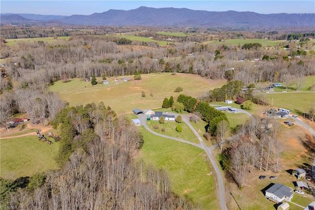 199 Walking Horse Trail, Mount Airy, NC 27030