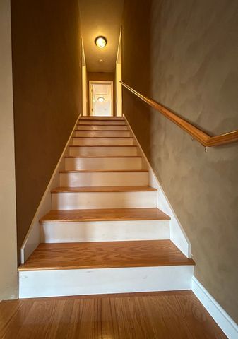 67 Newport Rd, Hull, MA 02045