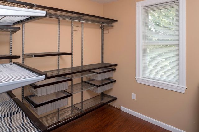 67 Newport Rd, Hull, MA 02045