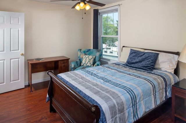 67 Newport Rd, Hull, MA 02045