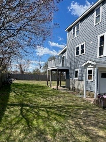 67 Newport Rd, Hull, MA 02045