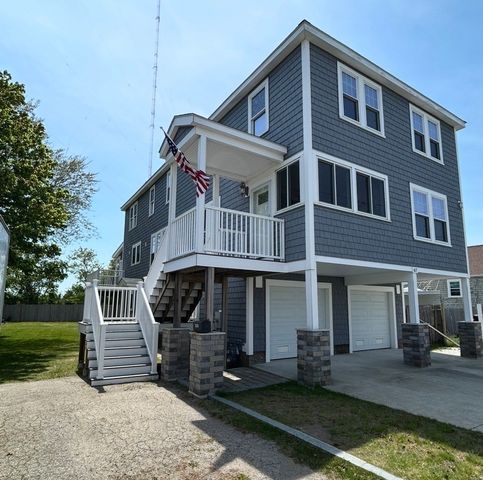 67 Newport Rd, Hull, MA 02045