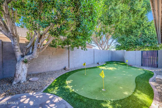 1401 W BLUE RIDGE Court, Chandler, AZ 85248