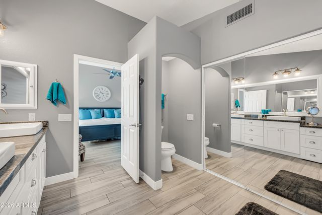 1401 W BLUE RIDGE Court, Chandler, AZ 85248