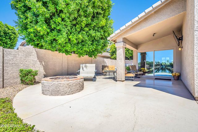 1401 W BLUE RIDGE Court, Chandler, AZ 85248