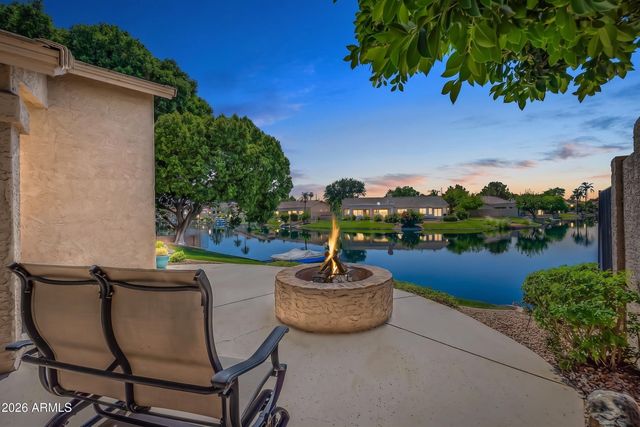 1401 W BLUE RIDGE Court, Chandler, AZ 85248