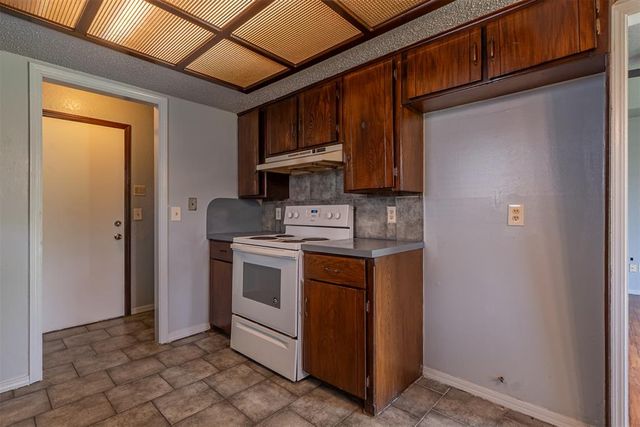521 Gray Fox Run, Edmond, OK 73003