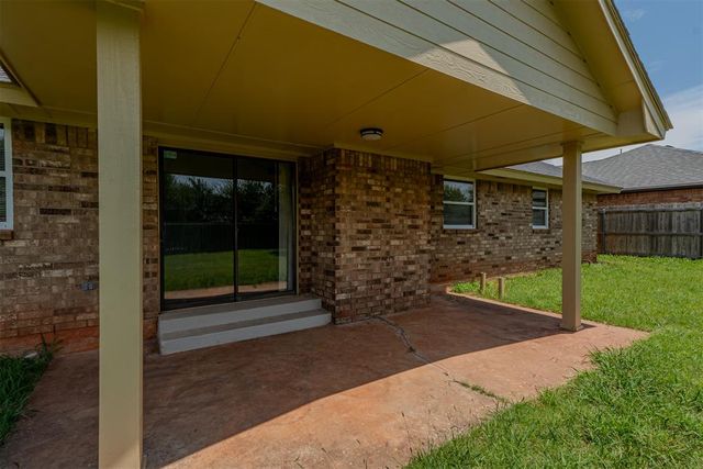 521 Gray Fox Run, Edmond, OK 73003
