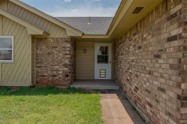 521 Gray Fox Run, Edmond, OK 73003