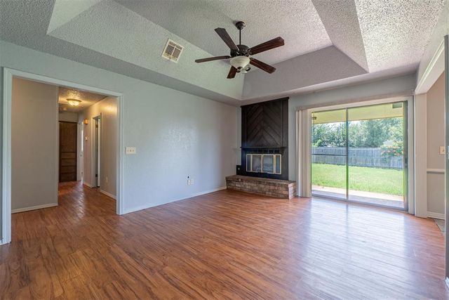 521 Gray Fox Run, Edmond, OK 73003
