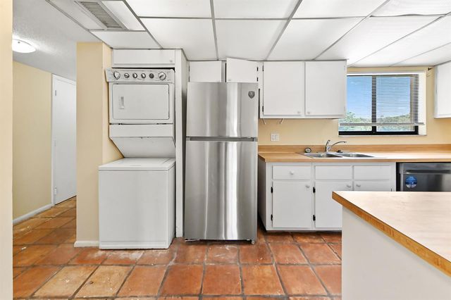 2820 Tennis Club Drive 401, West Palm Beach, FL 33417