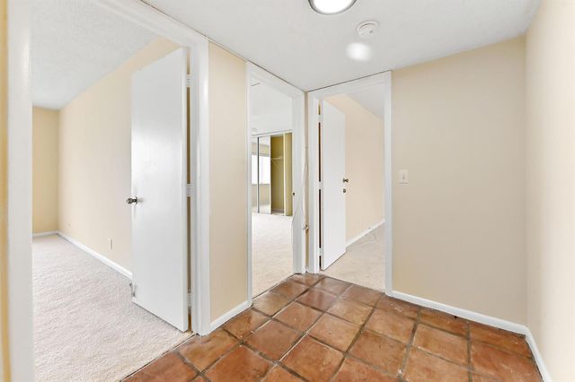 2820 Tennis Club Drive 401, West Palm Beach, FL 33417
