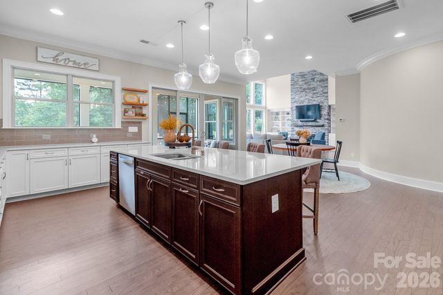 421 Vintage Creek Drive, Weddington, NC 28104