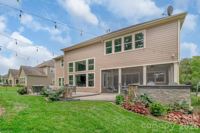 421 Vintage Creek Drive, Weddington, NC 28104