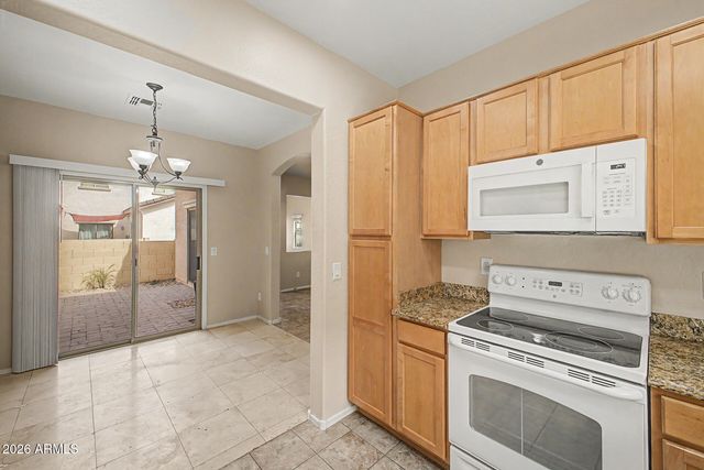 10352 W SANDS Drive 473, Peoria, AZ 85383