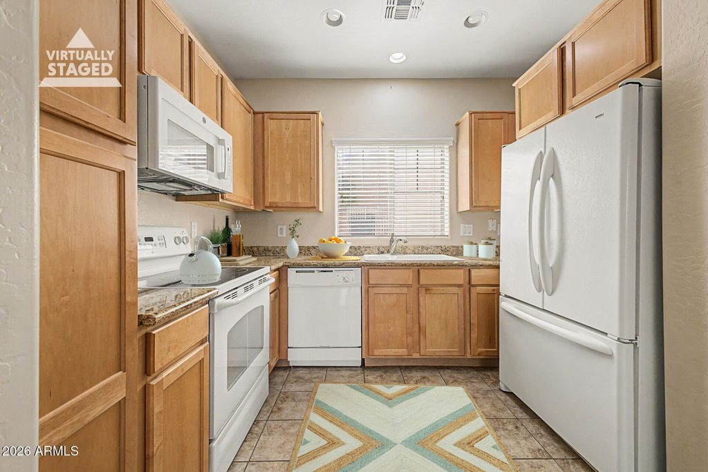 10352 W SANDS Drive 473, Peoria, AZ 85383 — photo 2