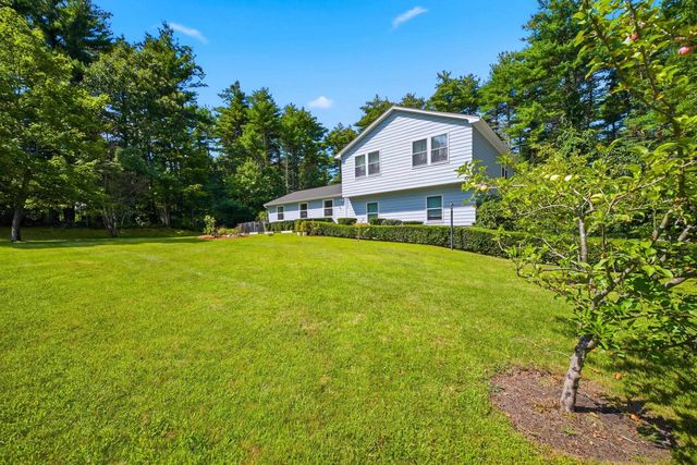 7 Twin Street, Windham, NH 03087
