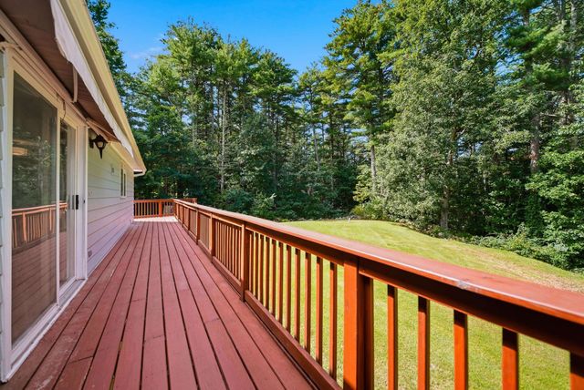 7 Twin Street, Windham, NH 03087