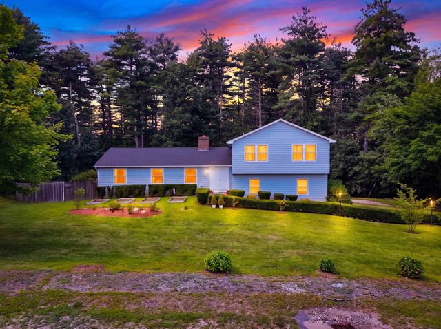 7 Twin Street, Windham, NH 03087