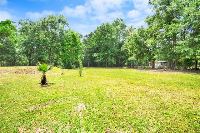 6651 Taylor Avenue, Irvington, AL 36544