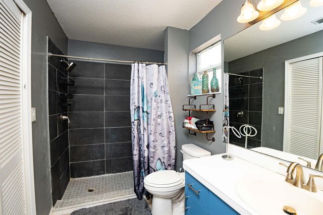 376 NW Sherry Lane, Port St. Lucie, FL 34986