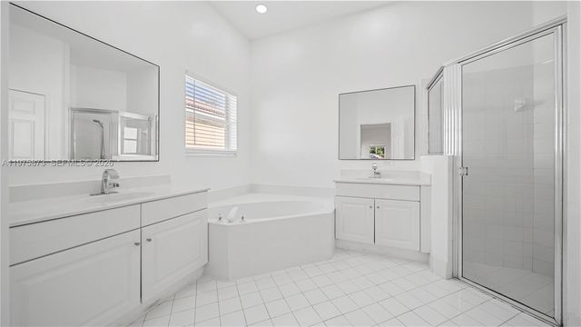 4297 Diamond Ter 4297, Weston, FL 33331