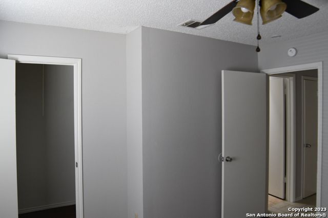 5527 Lochmoor Unit 2, San Antonio, TX 78244