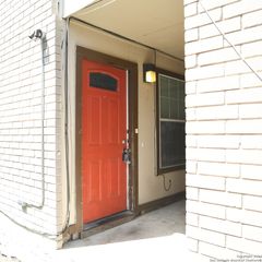 5527 Lochmoor Unit 2, San Antonio, TX 78244