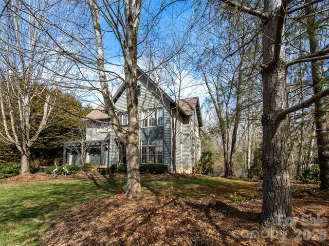 1002 Coves Pheasant Court, Biltmore Lake, NC 28715