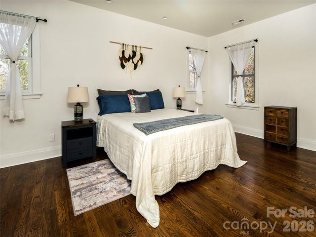 1002 Coves Pheasant Court, Biltmore Lake, NC 28715