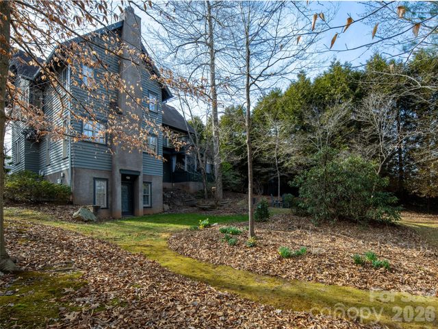 1002 Coves Pheasant Court, Biltmore Lake, NC 28715