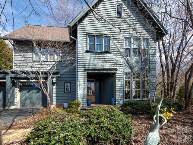 1002 Coves Pheasant Court, Biltmore Lake, NC 28715