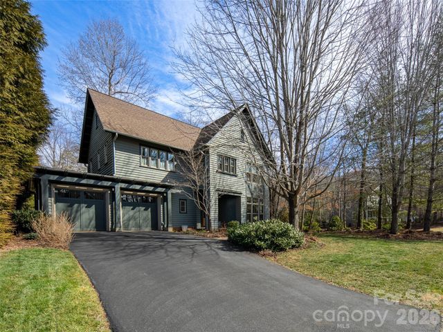 1002 Coves Pheasant Court, Biltmore Lake, NC 28715