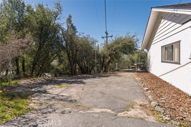 42324 Buckeye Road, Oakhurst, CA 93644