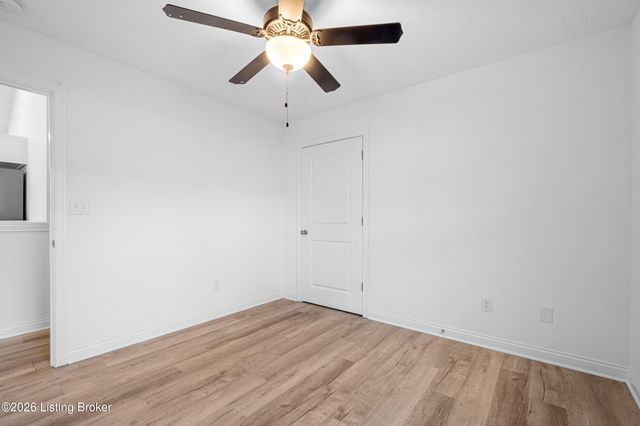 1492 S Logsdon Pkwy, Radcliff, KY 40160