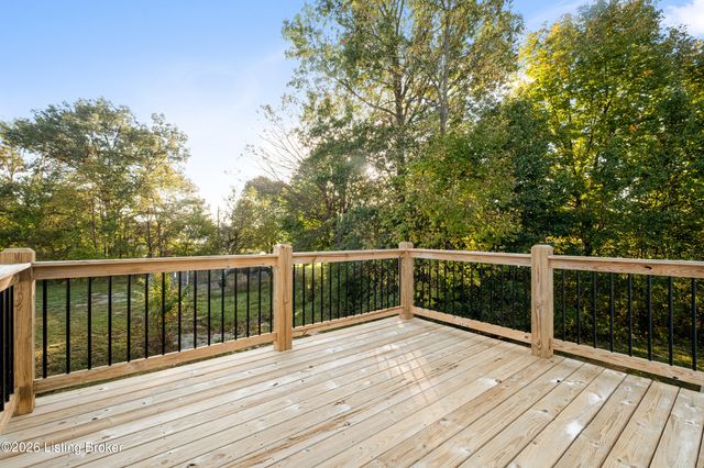 1492 S Logsdon Pkwy, Radcliff, KY 40160