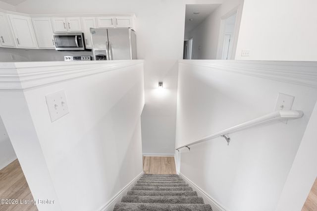 1492 S Logsdon Pkwy, Radcliff, KY 40160