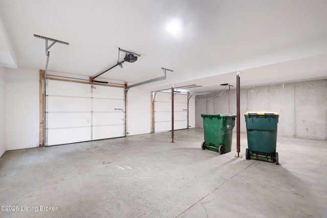 1492 S Logsdon Pkwy, Radcliff, KY 40160